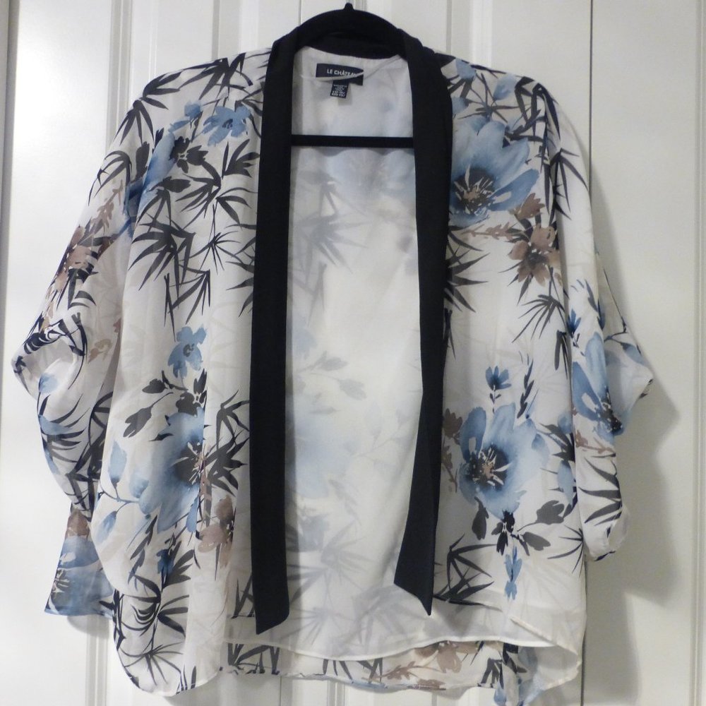 LE-CHATEAU white, black and blue floral kimono oversized chiffon top